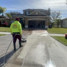 Driveway-Cleaning-in-Clermont-Florida 1