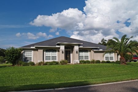 7 Questions Every Homeowner Should Ask Before Hiring a House Washing Company